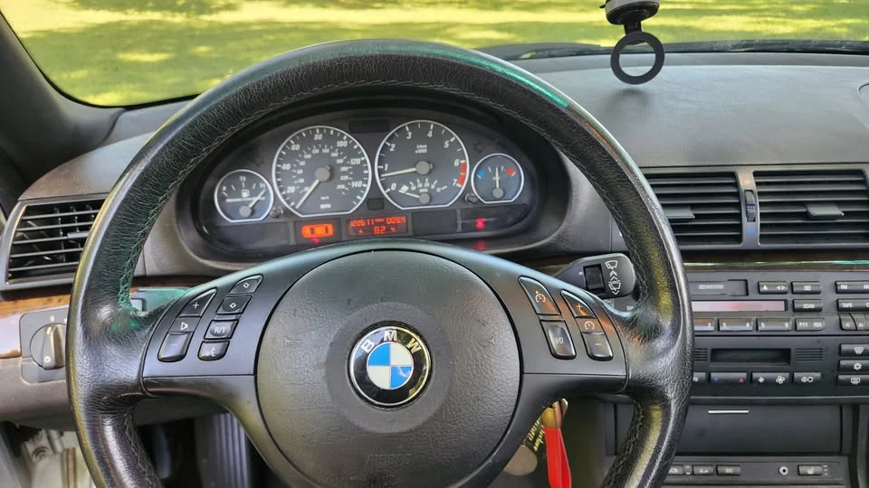 2001 BMW E46 330i & 330Ci - Image 10 of 18