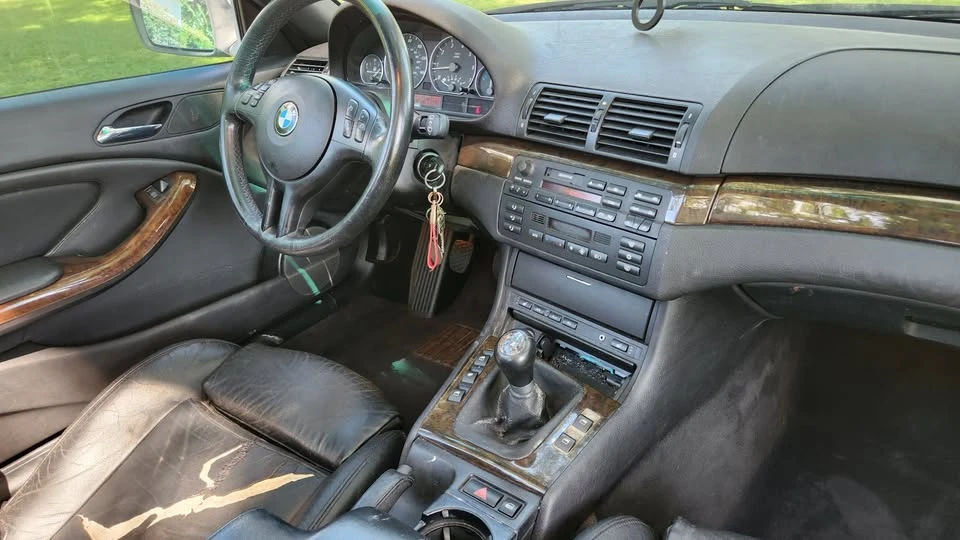 2001 BMW E46 330i & 330Ci - Image 16 of 18