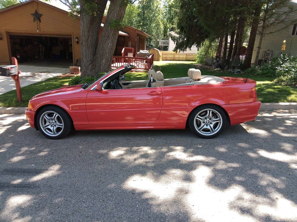 2001 BMW E46 330i & 330Ci - Image 2 of 3