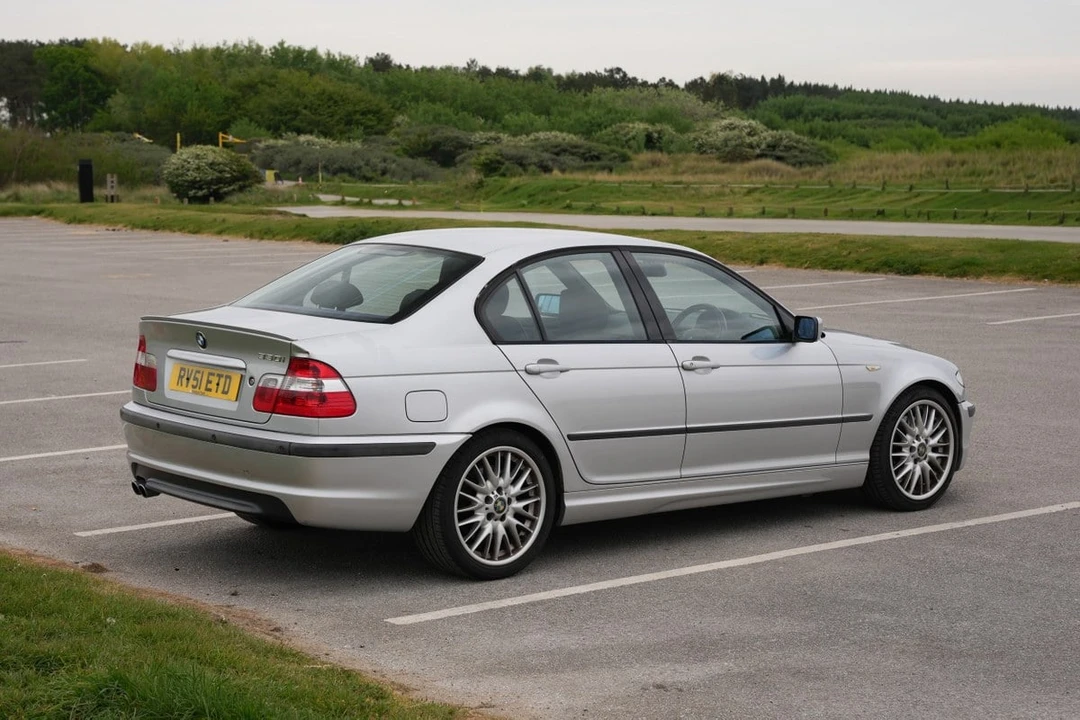 2001 BMW E46 330i & 330Ci - Image 8 of 30