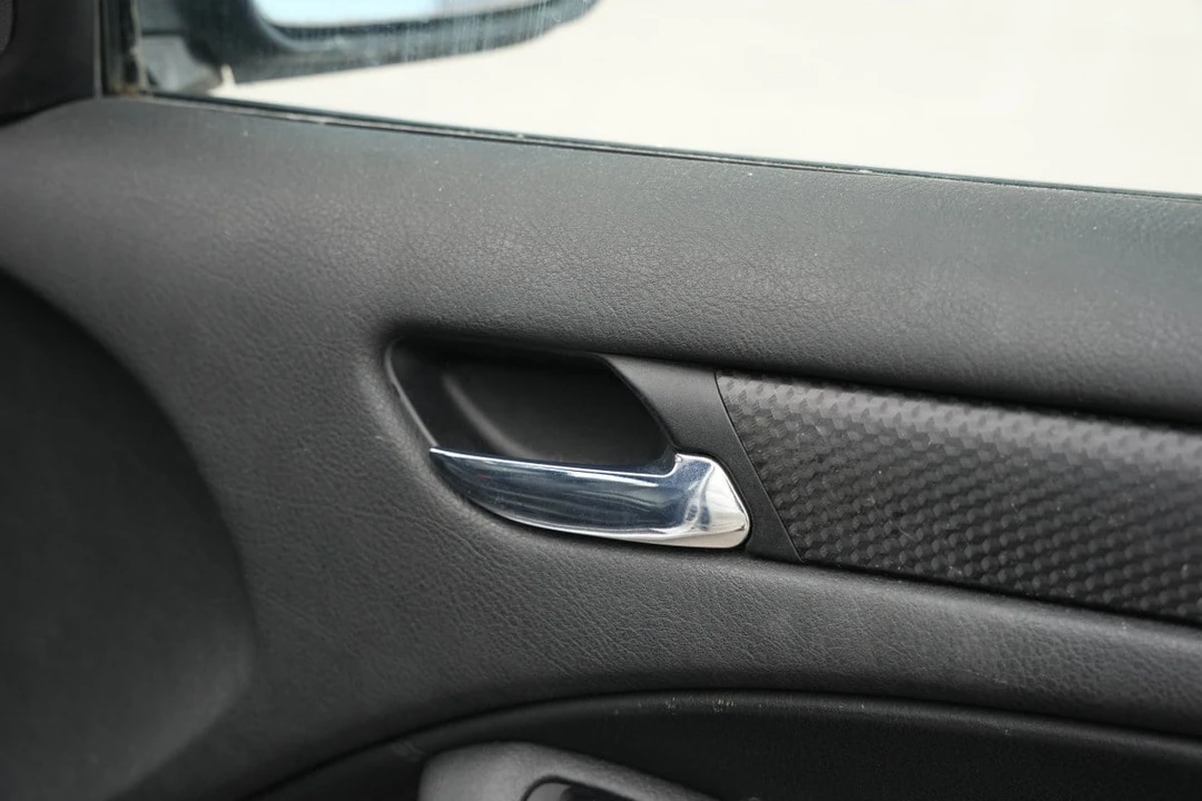 2001 BMW E46 330i & 330Ci - Image 26 of 30