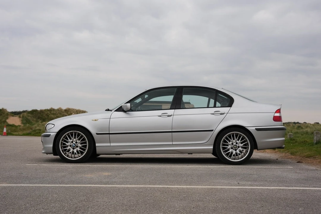 2001 BMW E46 330i & 330Ci - Image 7 of 30