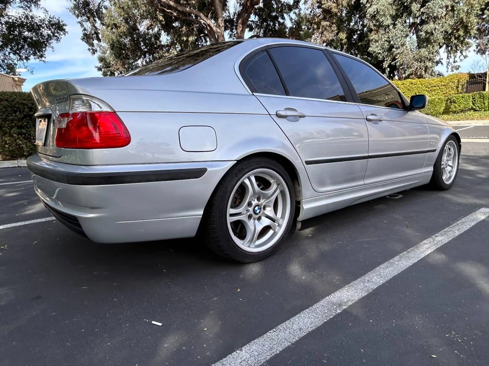 2001 BMW E46 330i & 330Ci - Image 2 of 24