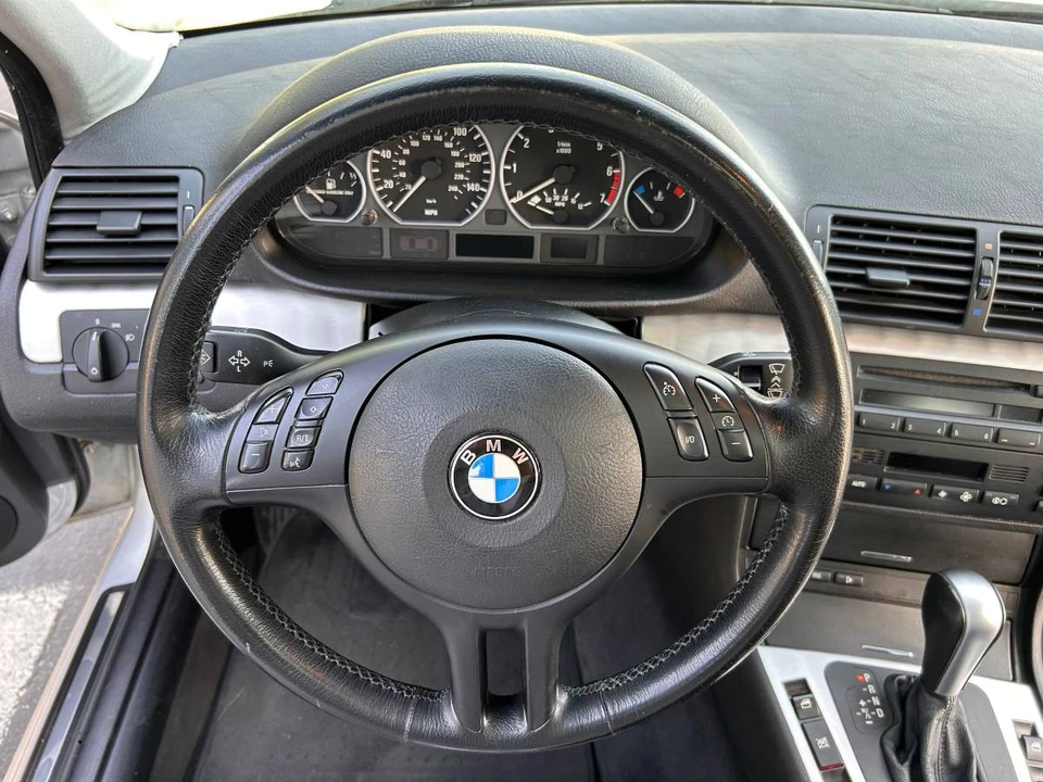 2001 BMW E46 330i & 330Ci - Image 13 of 24