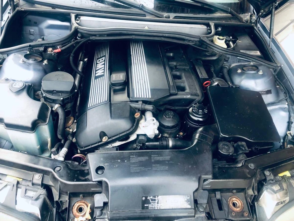 2001 BMW E46 330i & 330Ci - Image 2 of 7