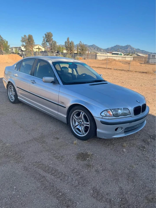 2001 BMW E46 330i & 330Ci - Image 2 of 6