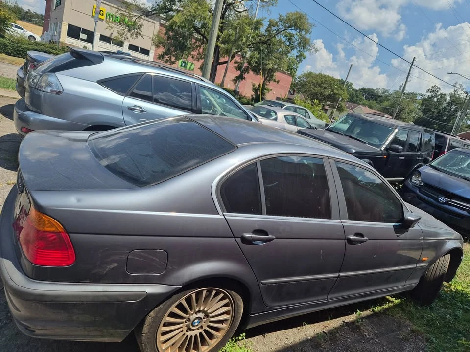 2001 BMW E46 330i & 330Ci - Image 4 of 9