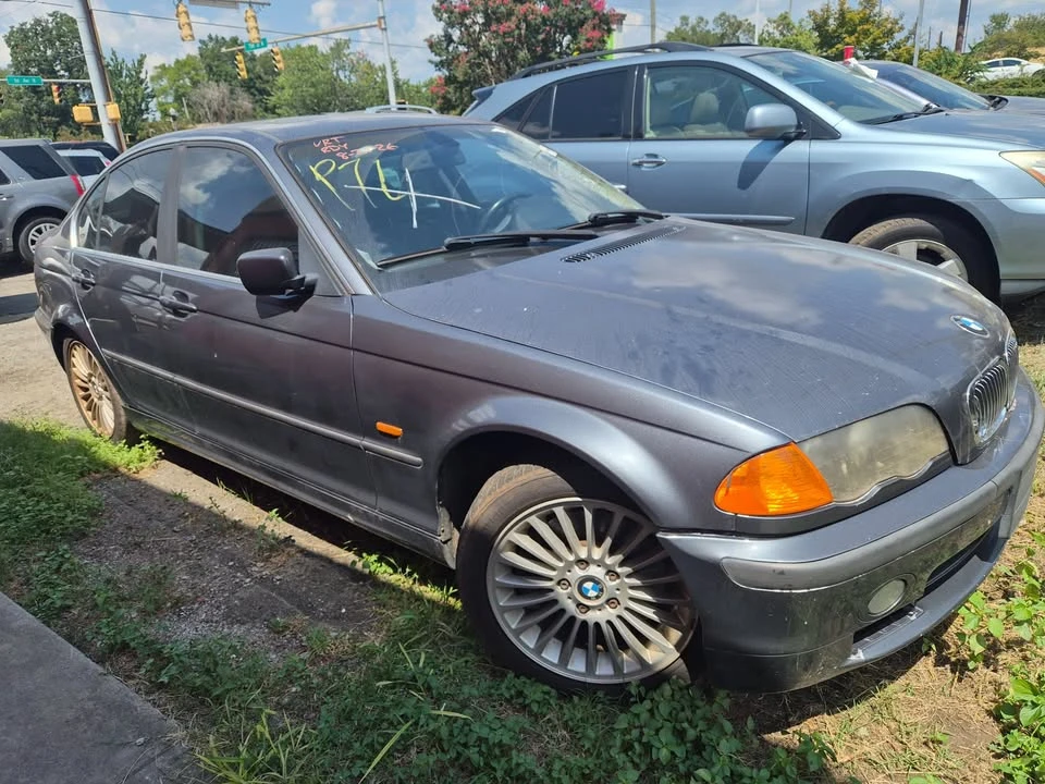2001 BMW E46 330i & 330Ci - Image 2 of 9