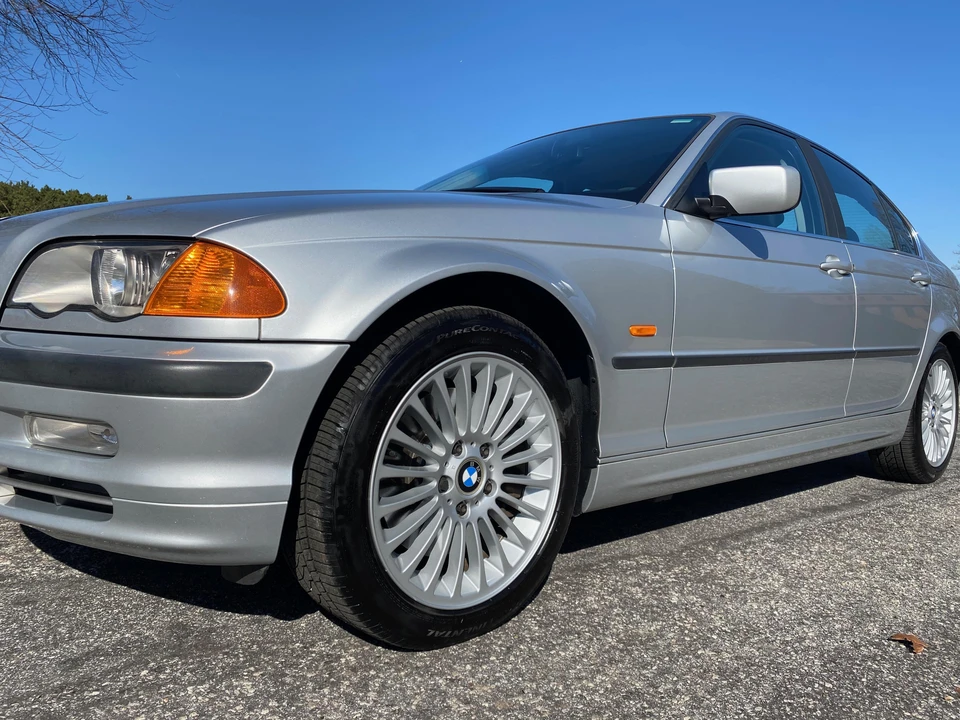 2001 BMW E46 330i & 330Ci - Image 19 of 31