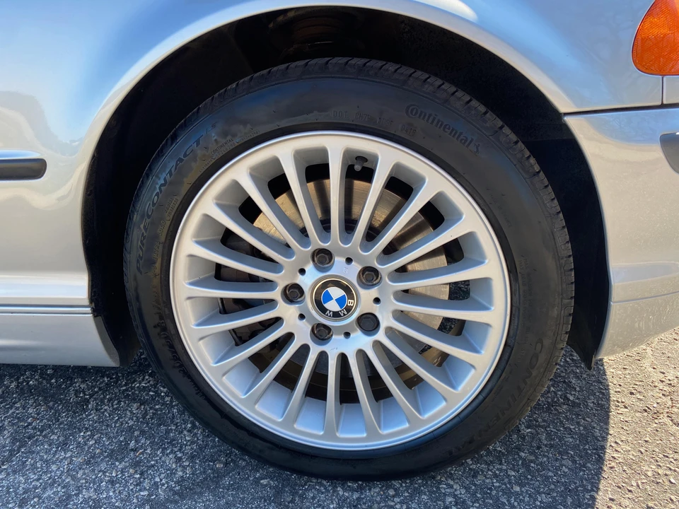 2001 BMW E46 330i & 330Ci - Image 30 of 31