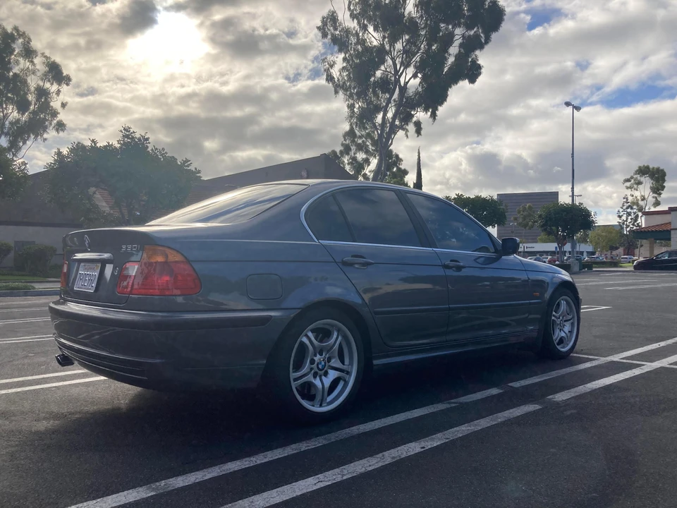 2001 BMW E46 330i & 330Ci - Image 11 of 31