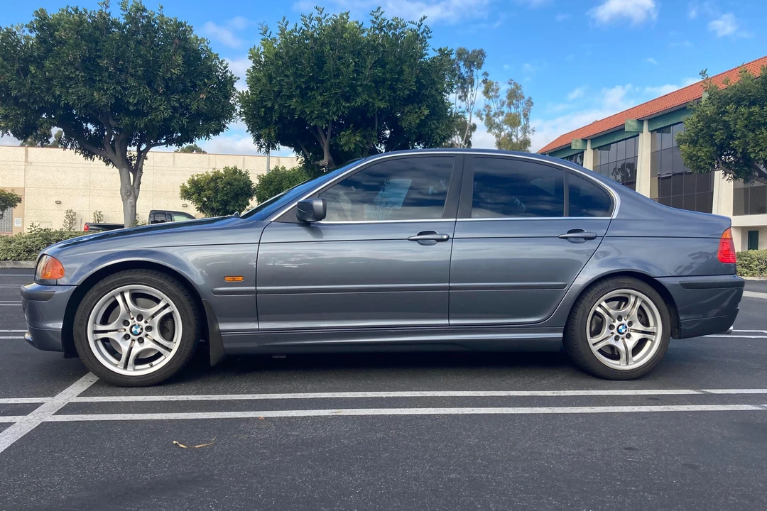2001 BMW E46 330i & 330Ci - Image 3 of 31