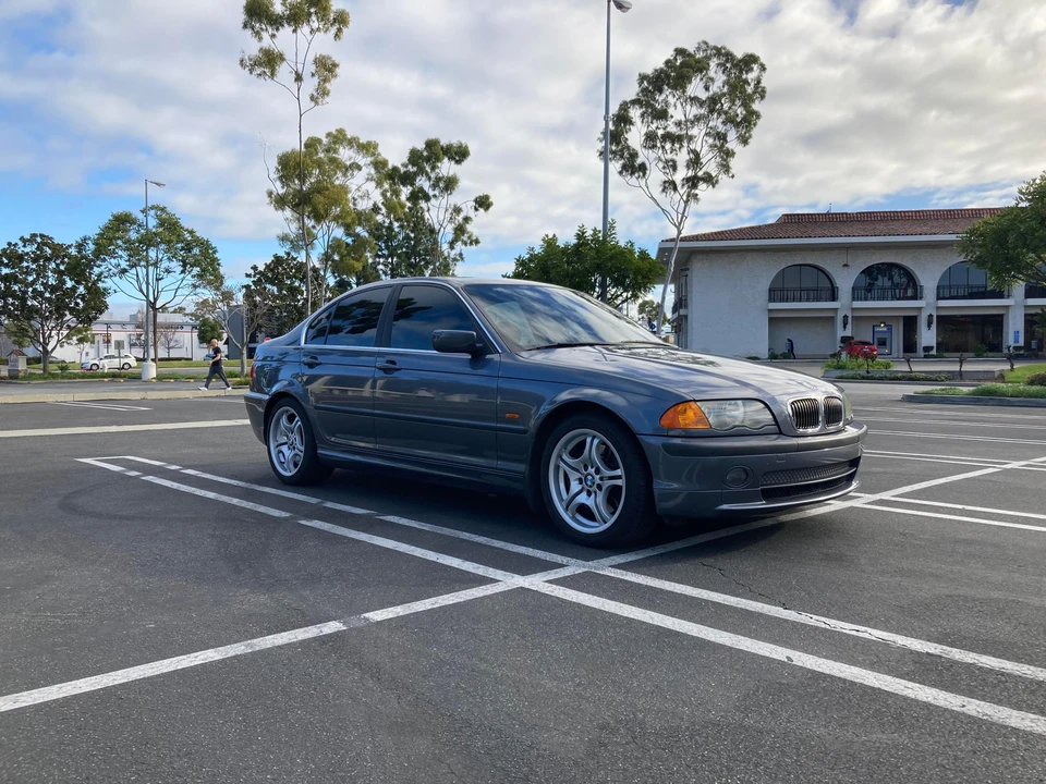 2001 BMW E46 330i & 330Ci - Image 14 of 31