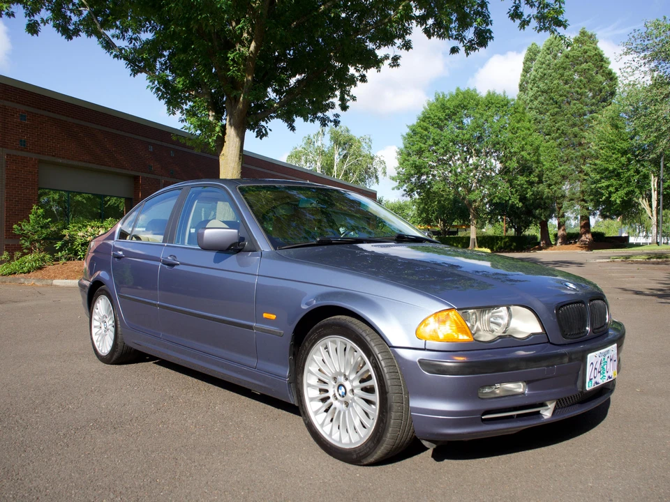 2001 BMW E46 330i & 330Ci - Image 14 of 31