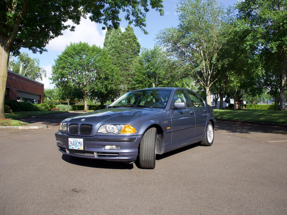 2001 BMW E46 330i & 330Ci - Image 7 of 31