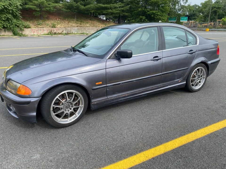 2001 BMW E46 330i & 330Ci - Image 3 of 8