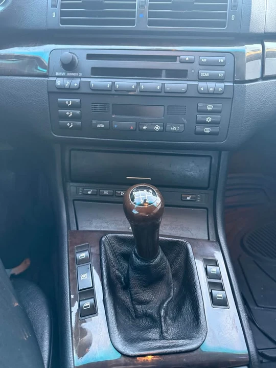 2001 BMW E46 330i & 330Ci - Image 2 of 20