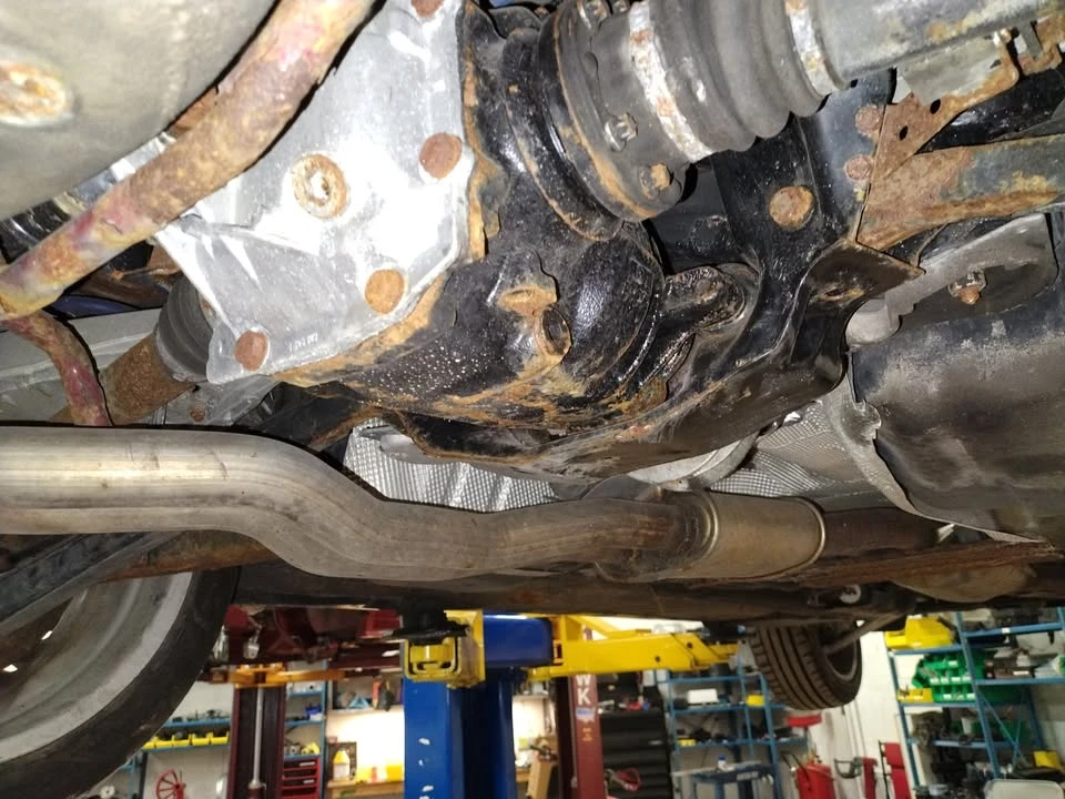 2001 BMW E46 330i & 330Ci - Image 4 of 5
