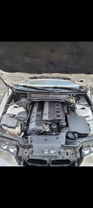 2001 BMW E46 330i & 330Ci - Image 2 of 9