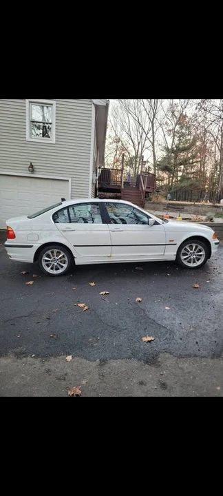 2001 BMW E46 330i & 330Ci - Image 3 of 9