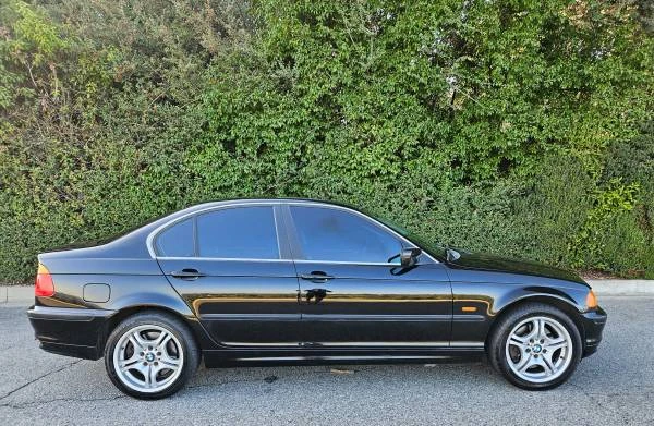 2001 BMW E46 330i & 330Ci - Image 9 of 20