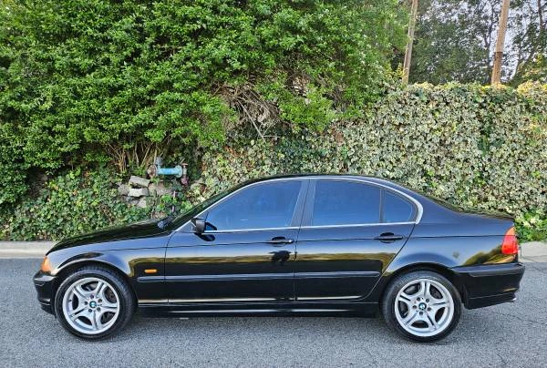2001 BMW E46 330i & 330Ci - Image 3 of 20