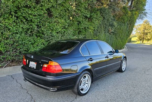2001 BMW E46 330i & 330Ci - Image 7 of 20