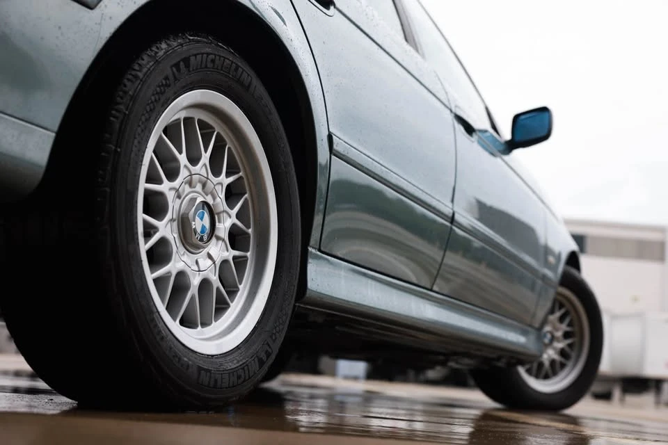 2001 BMW E39 5 Series - Image 7 of 20