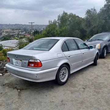 2001 BMW 5 Series 525i Sedan