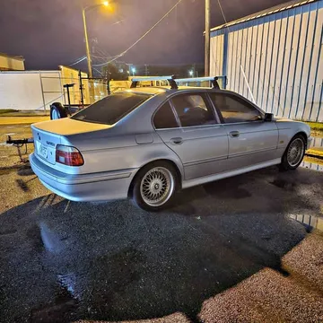2001 BMW 5 Series 525i Sedan