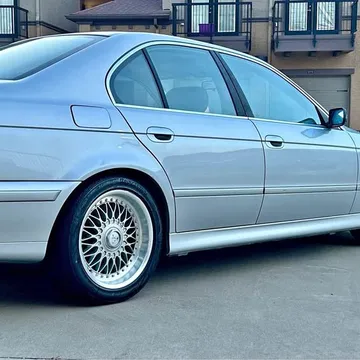 2001 BMW 5 Series 525i Sedan