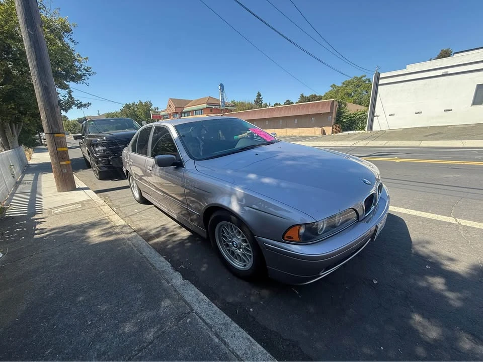 2001 BMW E39 5 Series - Image 2 of 5