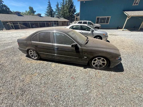 2001 BMW 5 Series 525i Sedan