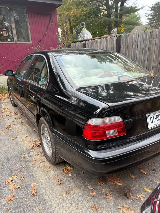 2001 BMW E39 5 Series - Image 2 of 3