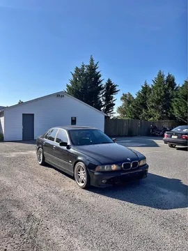 2001 BMW 5 Series 525i Sedan