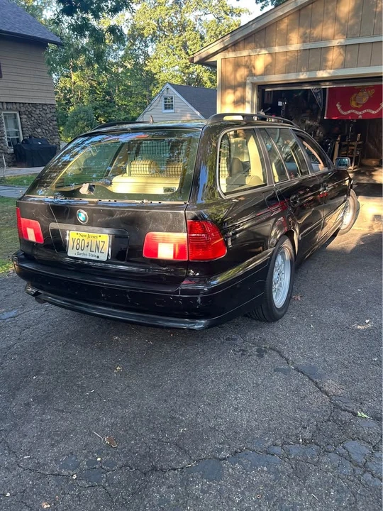 2001 BMW E39 5 Series - Image 2 of 4
