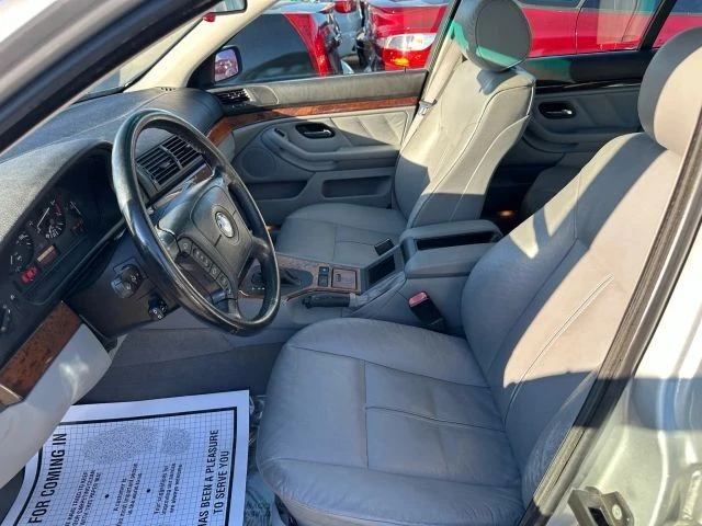 2001 BMW E39 5 Series - Image 10 of 17
