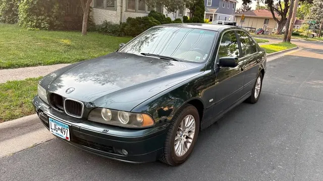 2001 BMW 5 Series 530i Sedan 4D