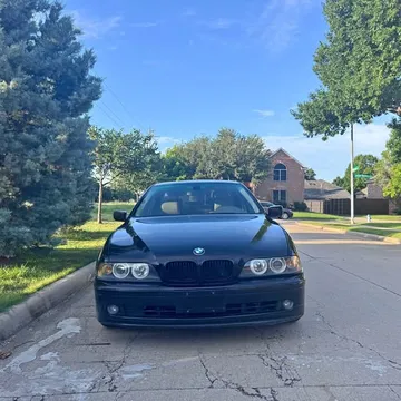 2001 BMW 530i Sedan