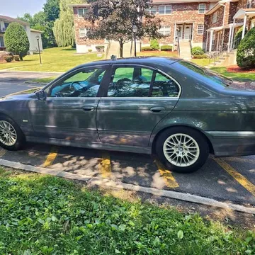 2001 BMW 5 Series 530i Sedan