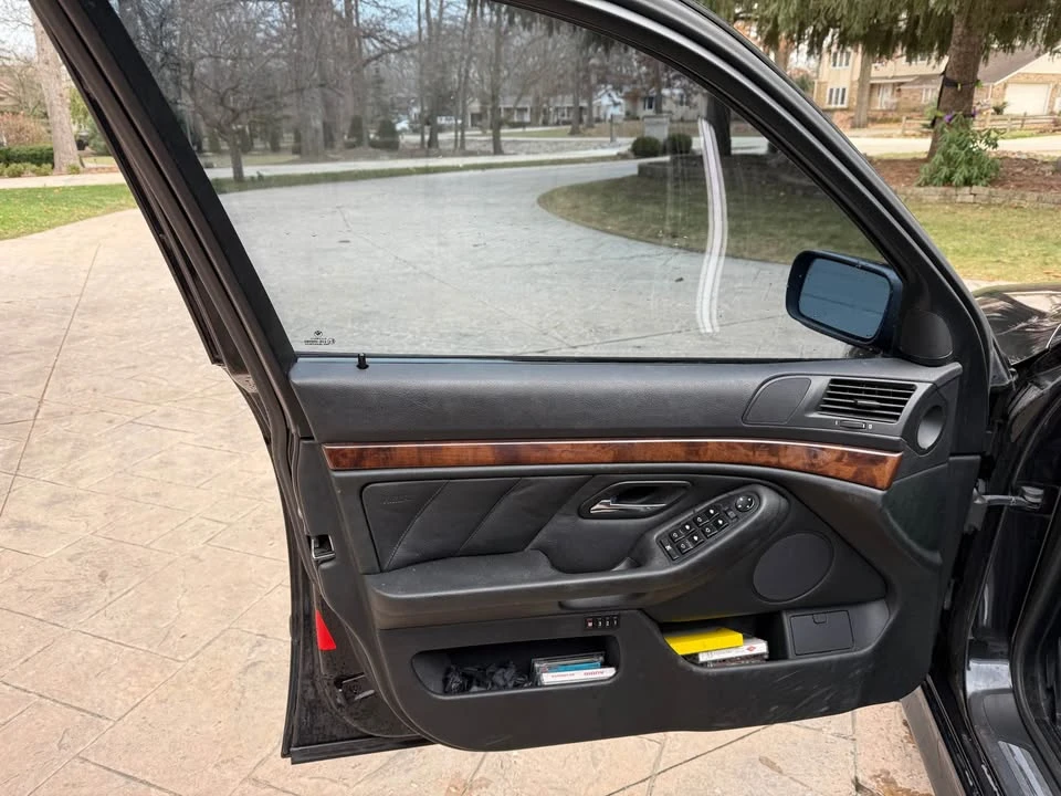 2001 BMW E39 540i - Image 13 of 20