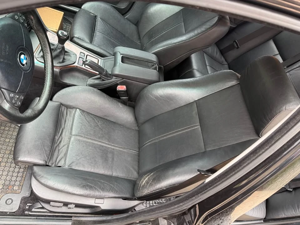 2001 BMW E39 540i - Image 10 of 20