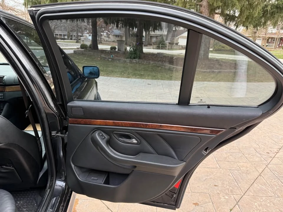 2001 BMW E39 540i - Image 14 of 20