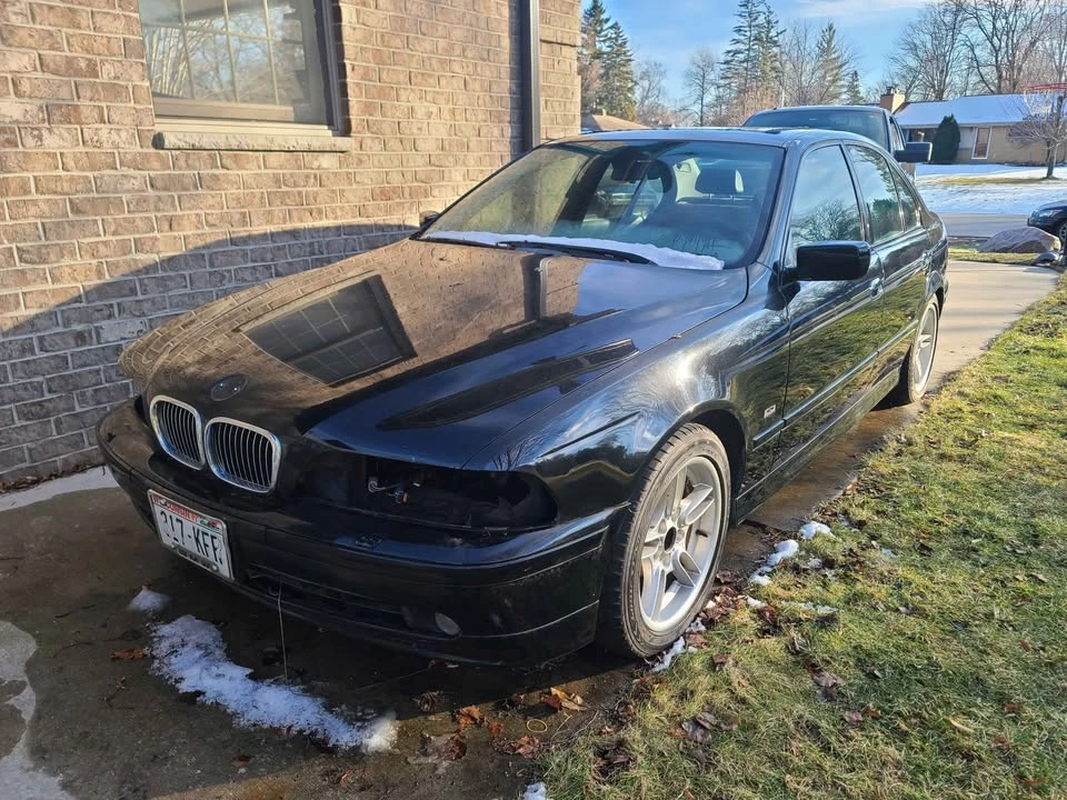 2001 BMW E39 540i - Image 2 of 6