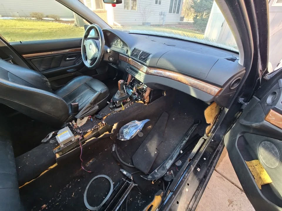2001 BMW E39 540i - Image 4 of 6