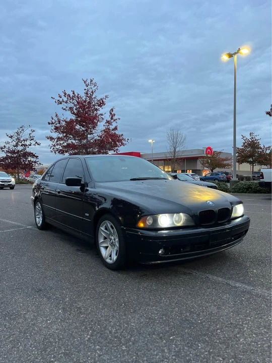 2001 BMW E39 540i - Image 2 of 9