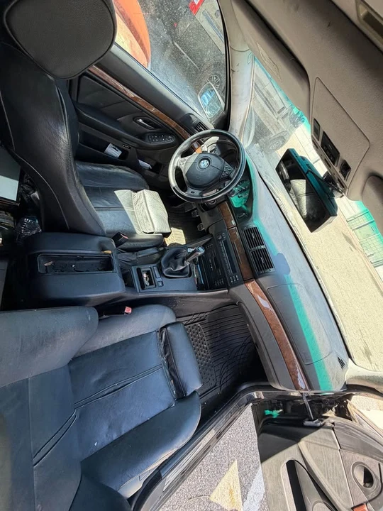 2001 BMW E39 540i - Image 5 of 18