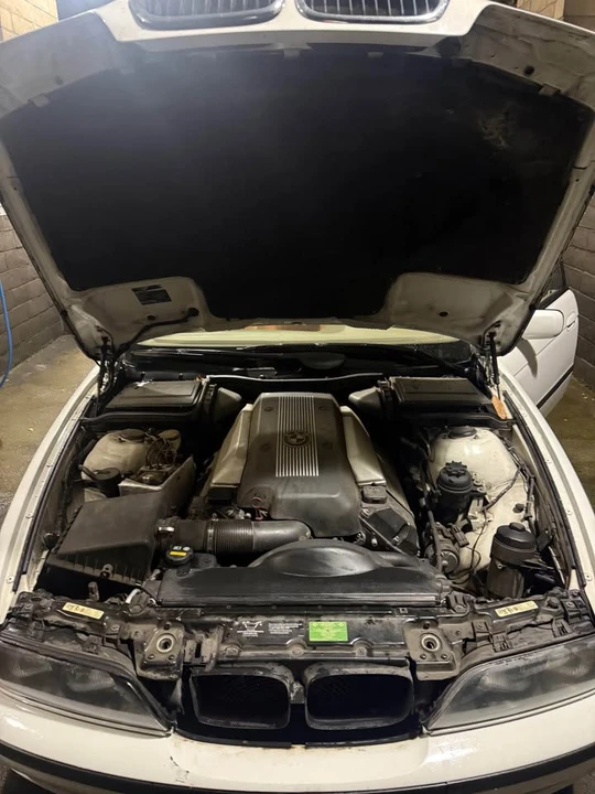 2001 BMW E39 540i - Image 15 of 17