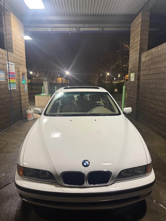 2001 BMW E39 540i - Image 4 of 17