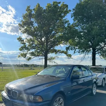 2001 BMW 540i Sedan